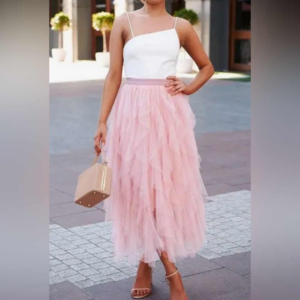 Elegant Pink Tulle Skirt